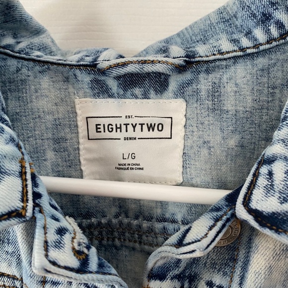 acid wash denim jacket - Picture 2 of 2